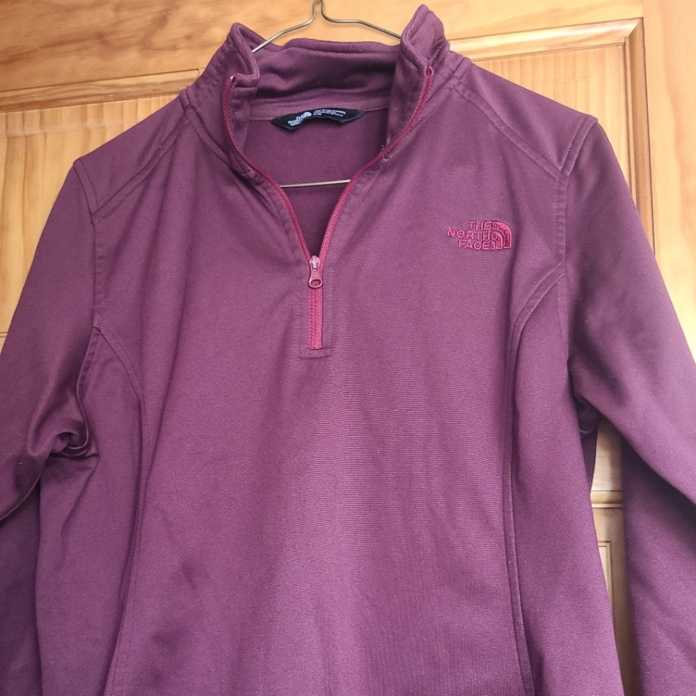 Womens northface 1/4 zip